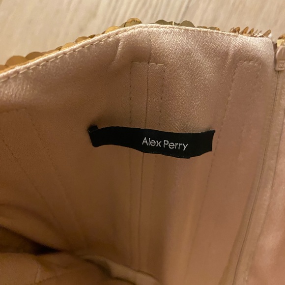 Alex Perry - Picture 4 of 4